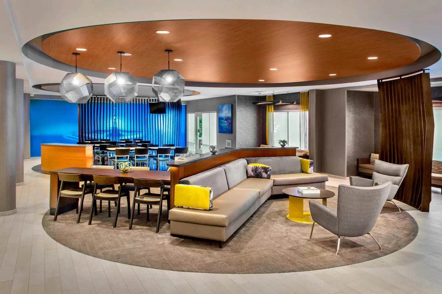 SpringHill Suites by Marriott Long Island Brookhaven Bar