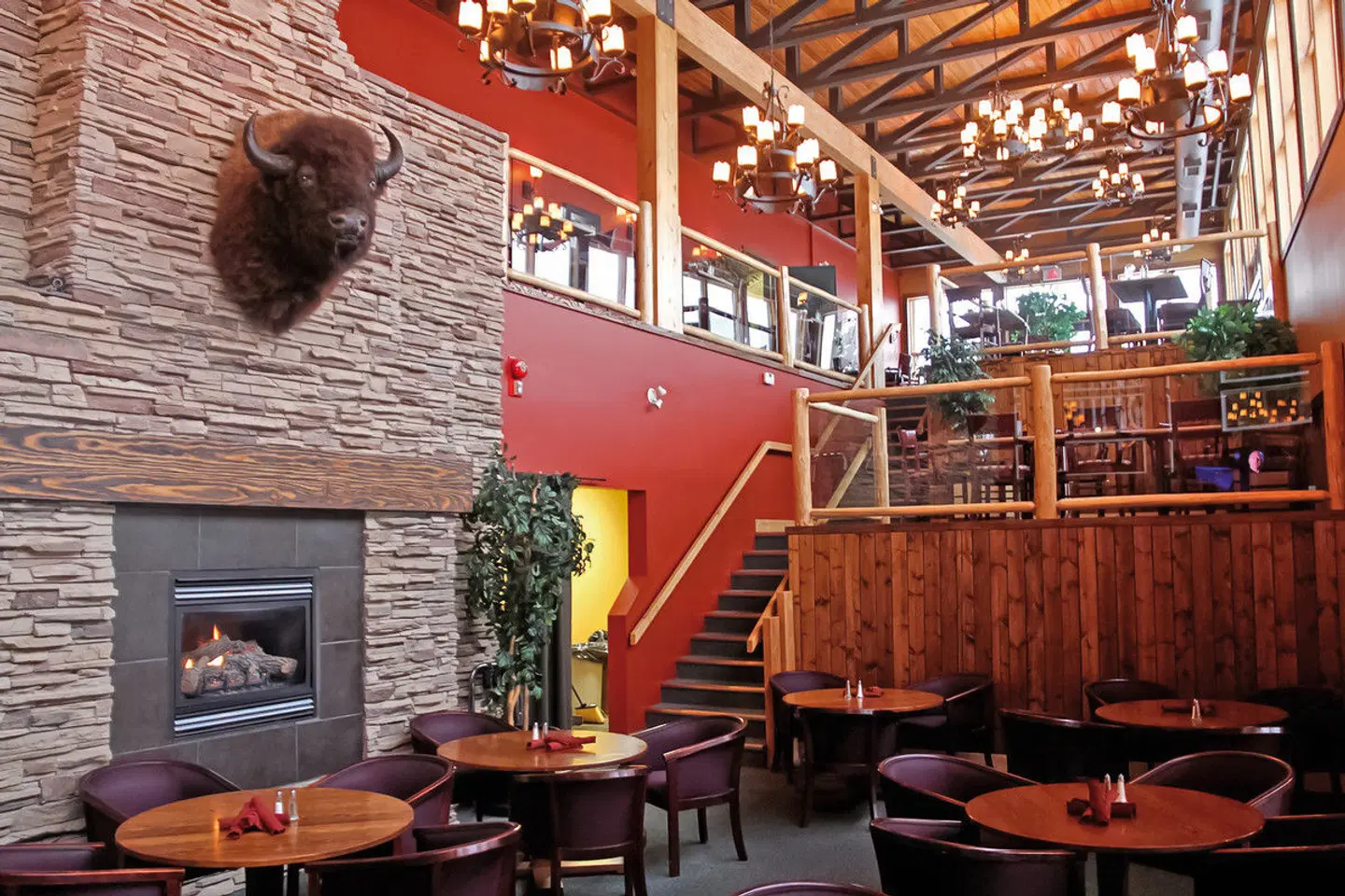 Waterton Lakes Lodge Resort LOUNGE_LOBBY