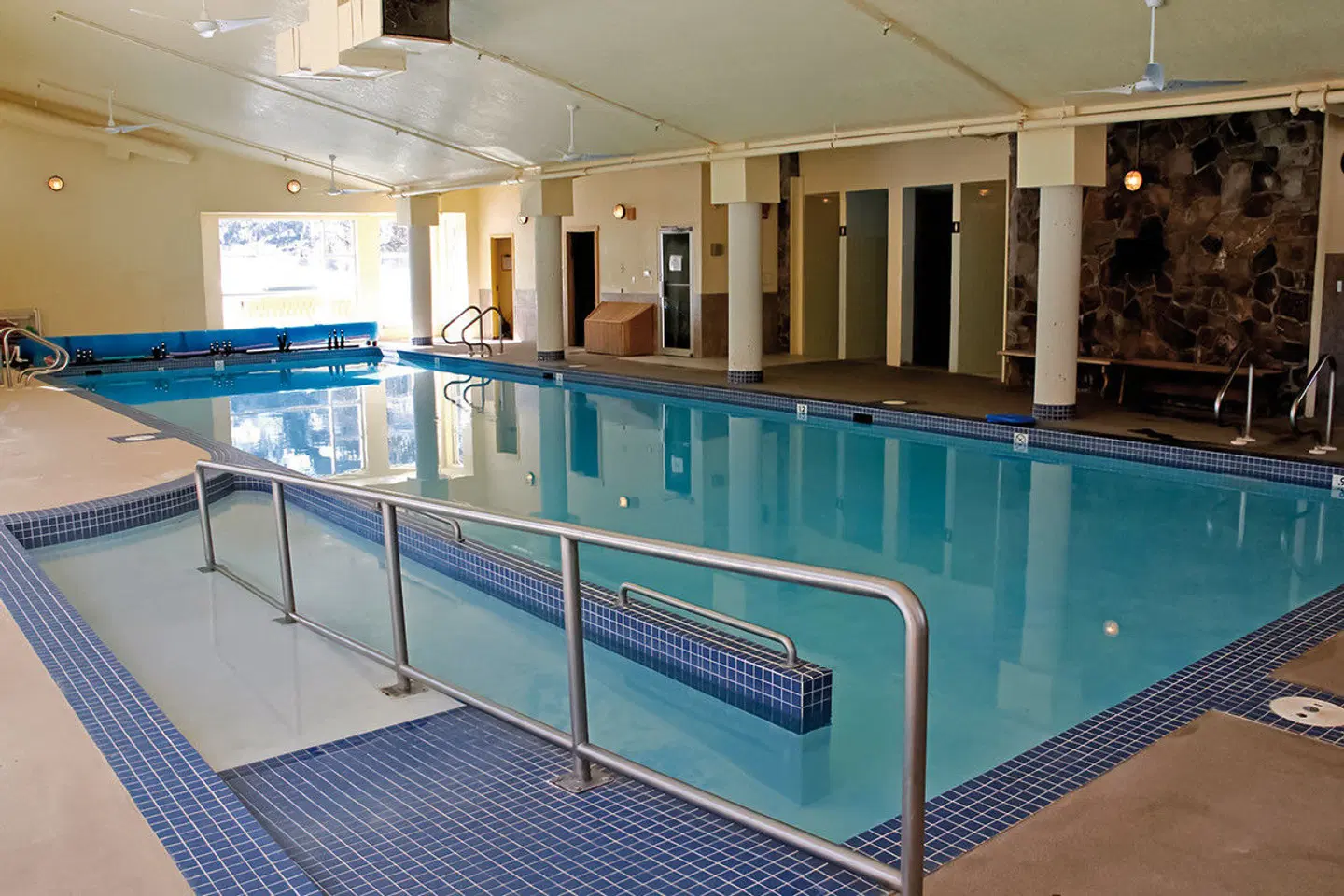 Waterton Lakes Lodge Resort Hallenbad