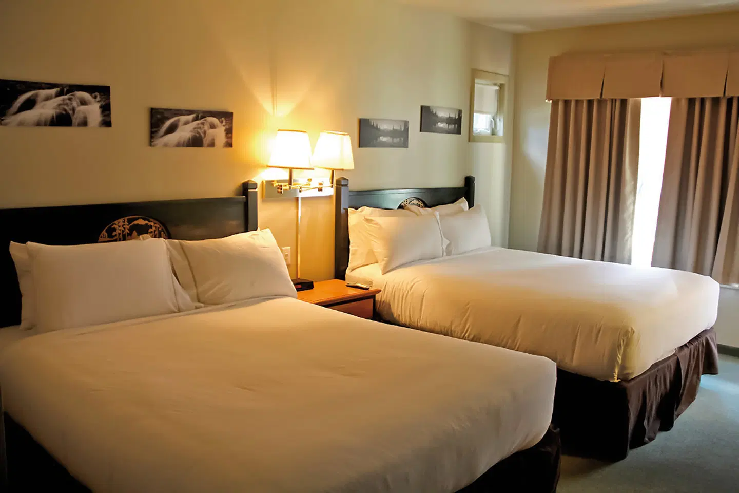 Waterton Lakes Lodge Resort ROOM_EXAMPLE
