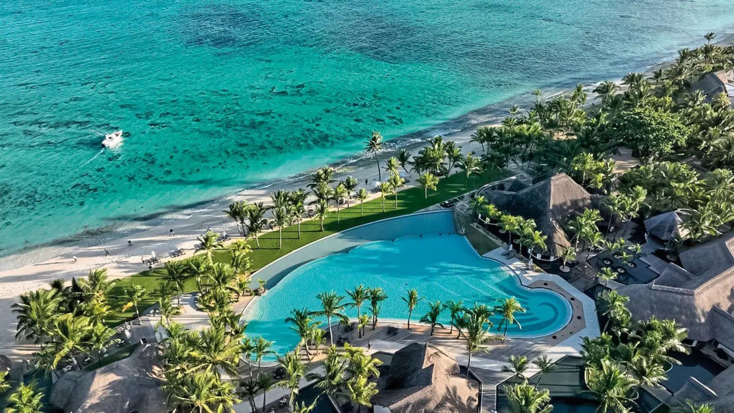 Dinarobin Beachcomber Hotel Golf & Spa OUTDOOR_POOL
