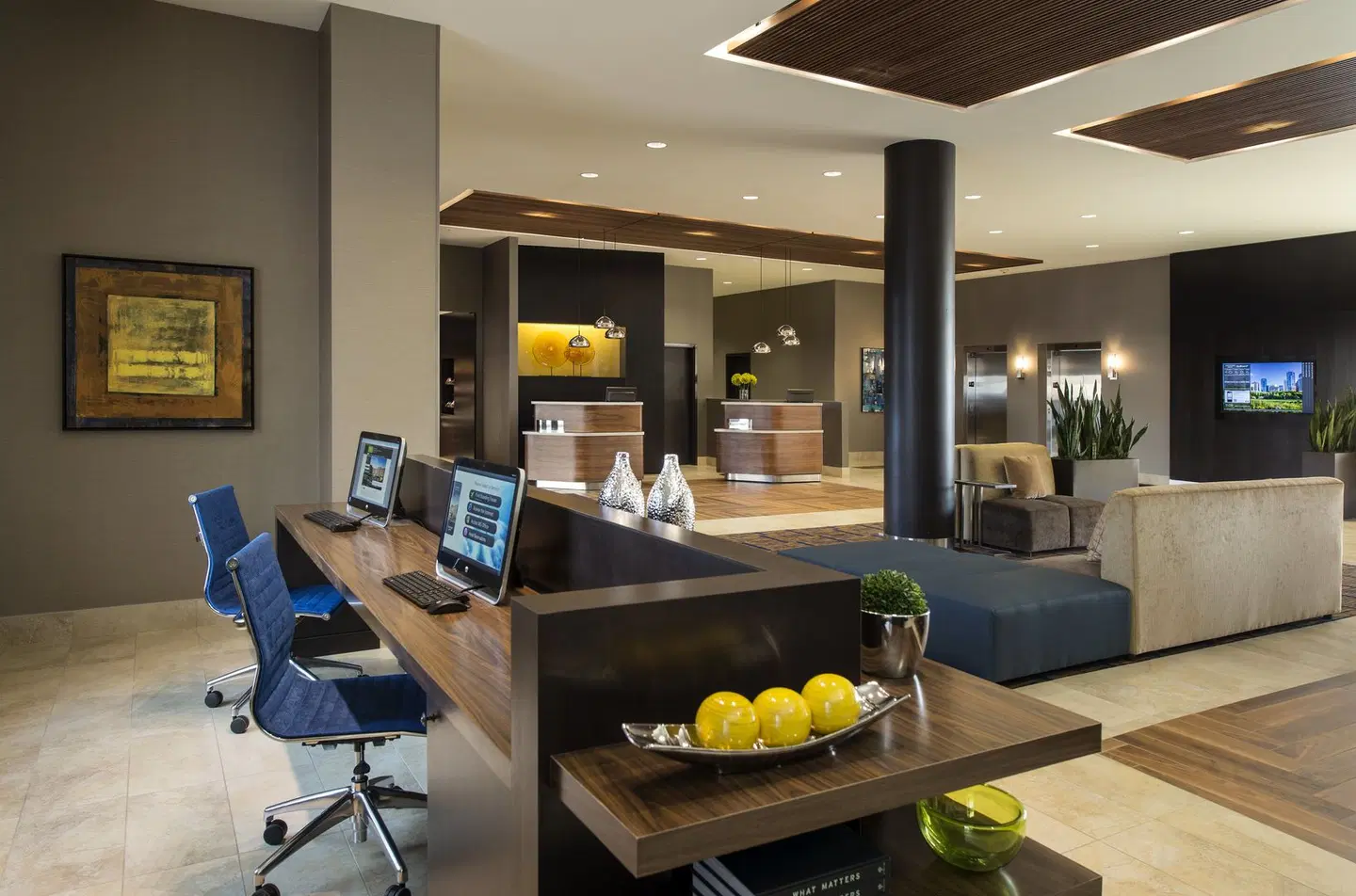 Courtyard by Marriott Calgary South Restaurant