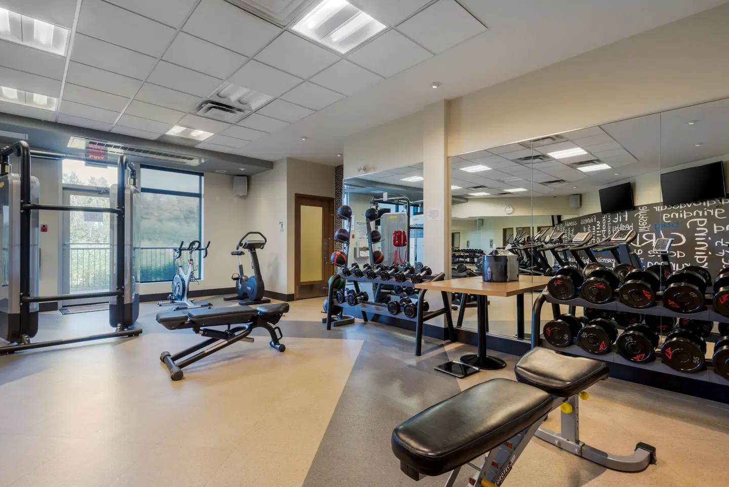Best Western Plus Sawridge Suites SPORTS_AND_LEISURE