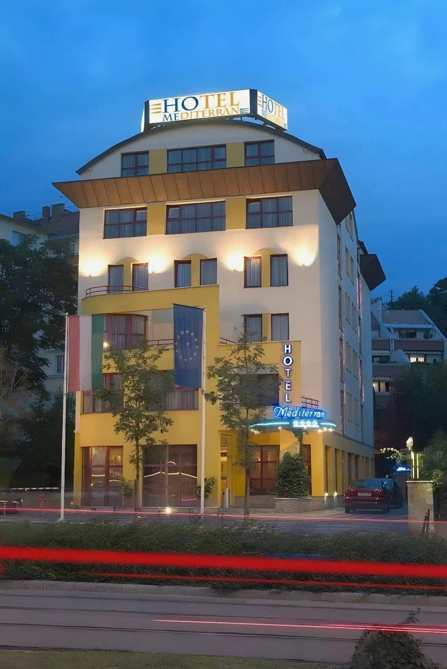 Mediterran EXTERIOR