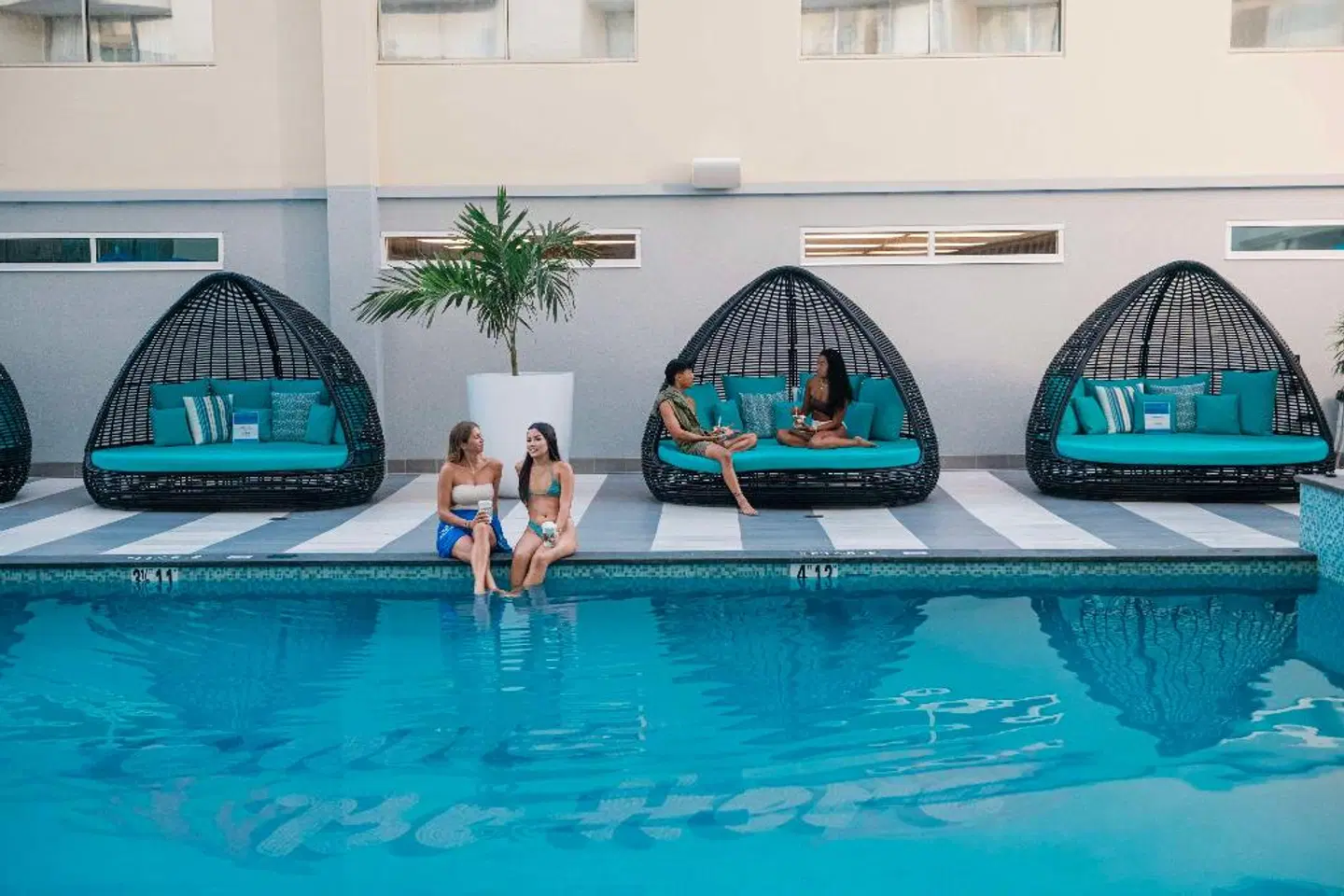OUTRIGGER Waik'k' Paradise Hotel Hallenbad