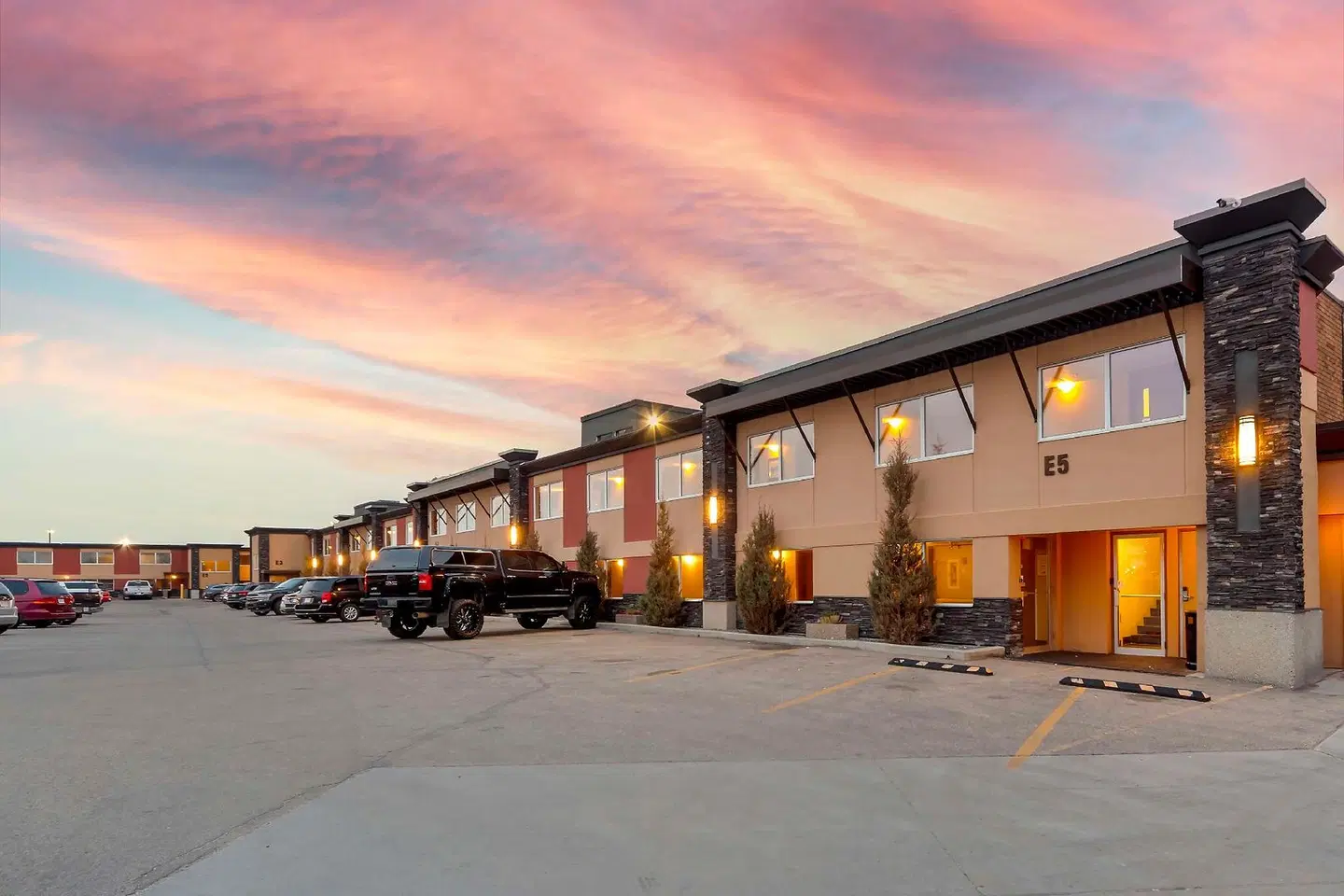 Best Western Plus City Centre Inn EXTERIOR