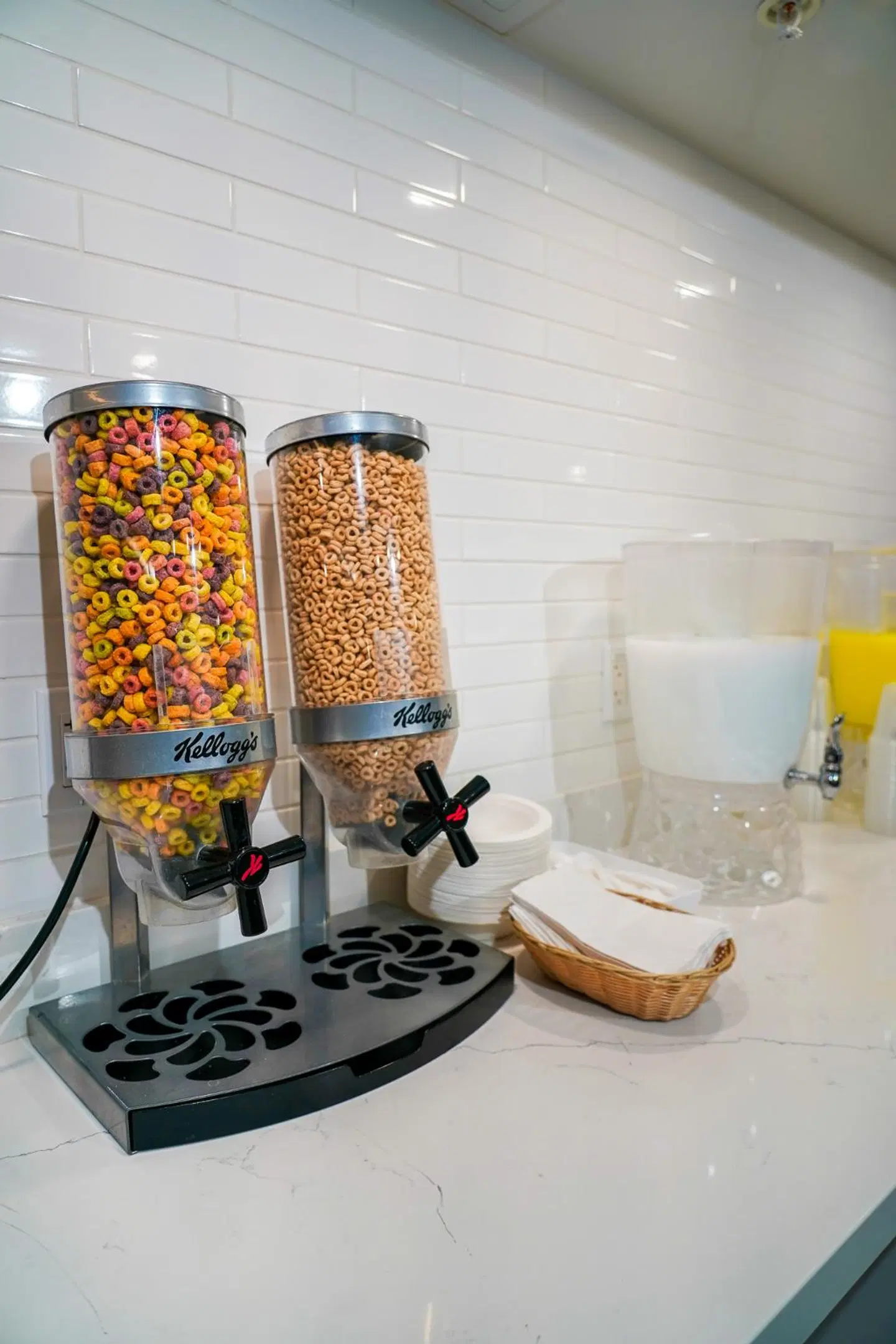 West Edmonton Mall Inn HEALTH_BEAUTY