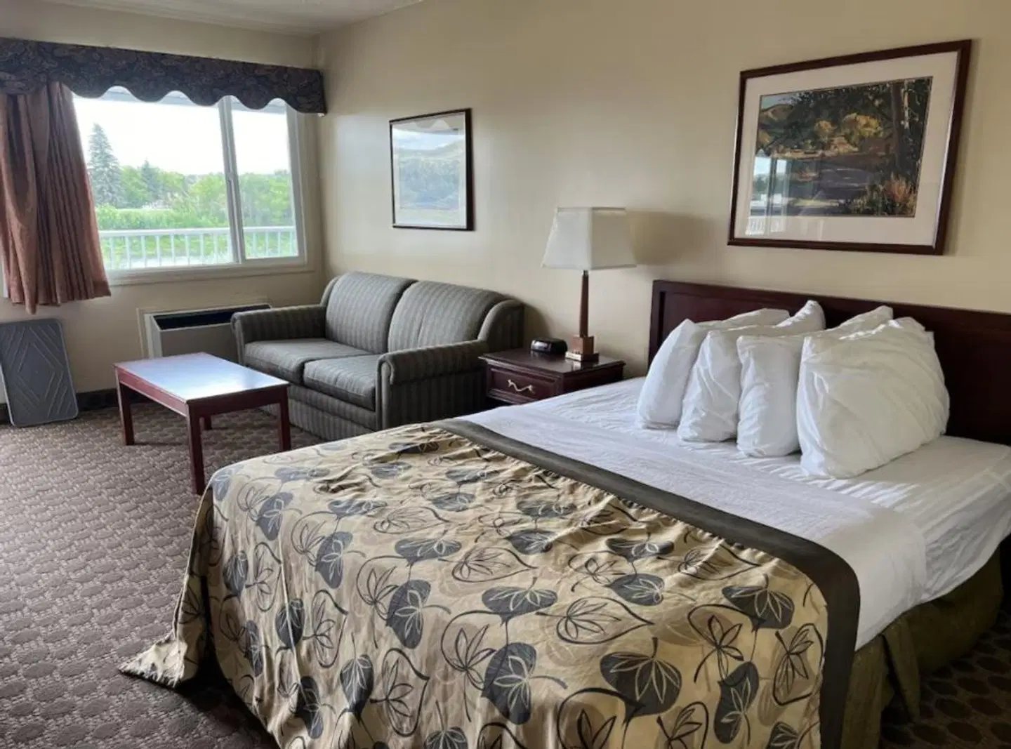 Travelodge Drumheller ROOM_EXAMPLE
