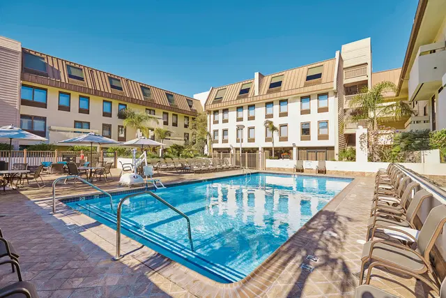 Hotel RIU Plaza Fisherman's Wharf OUTDOOR_POOL