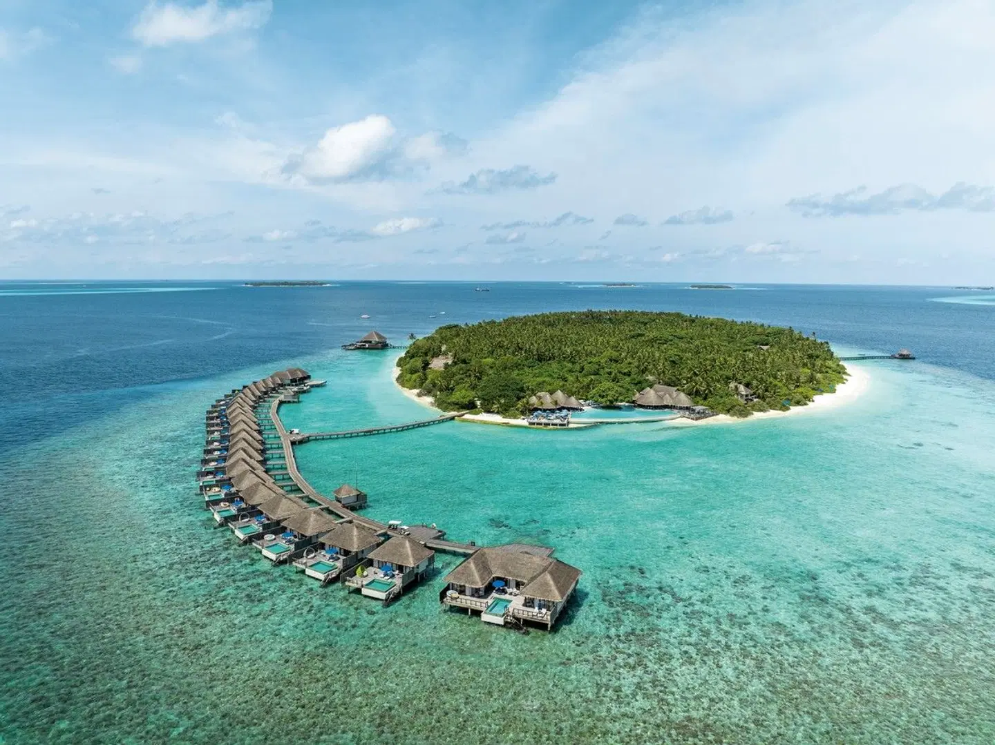 Dusit Thani Maldives LANDSCAPE
