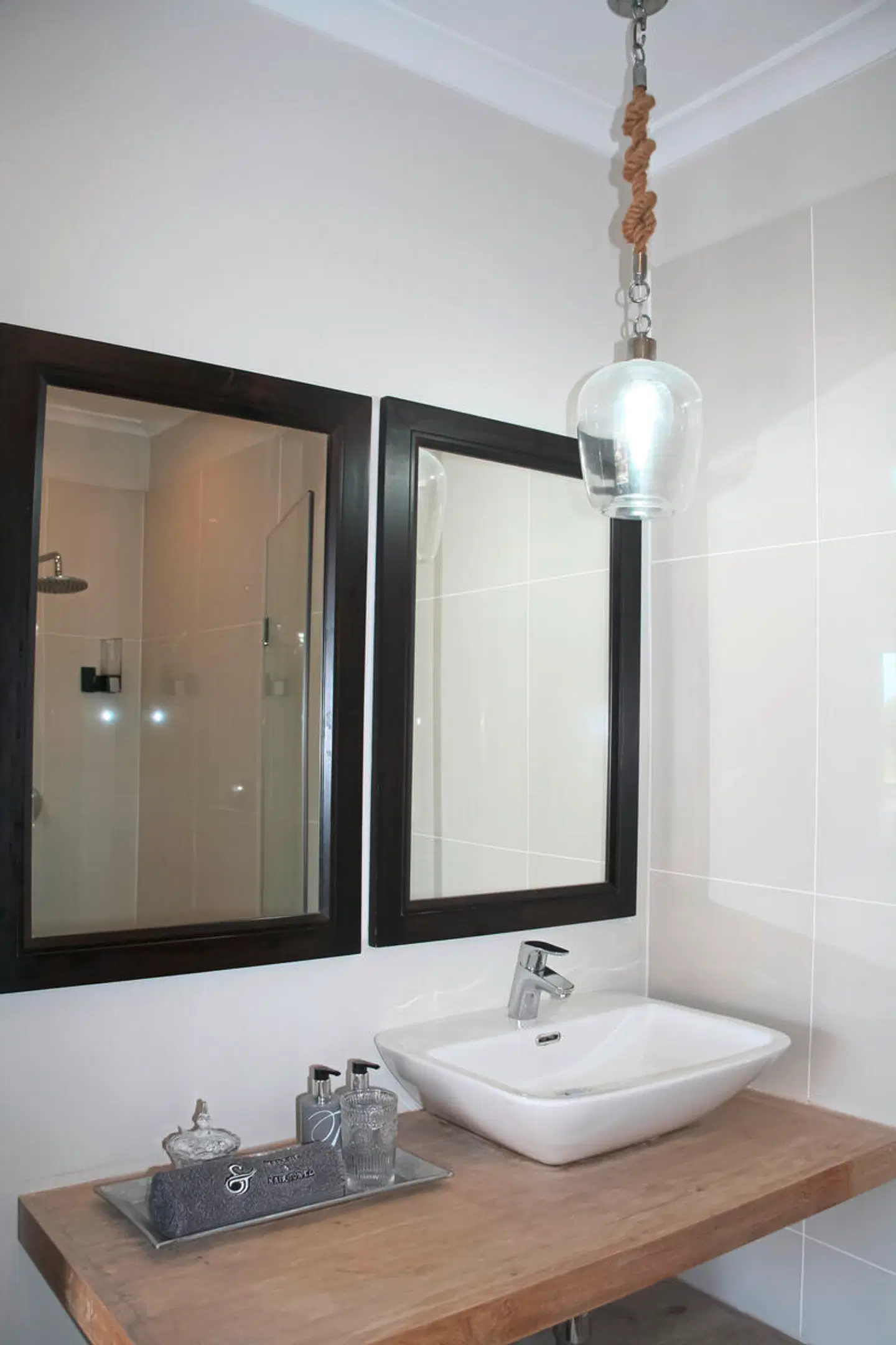 Supertubes Guest House Badezimmer