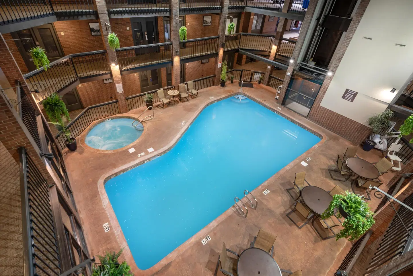 Best Western PLUS Rio Grande Inn OUTDOOR_POOL