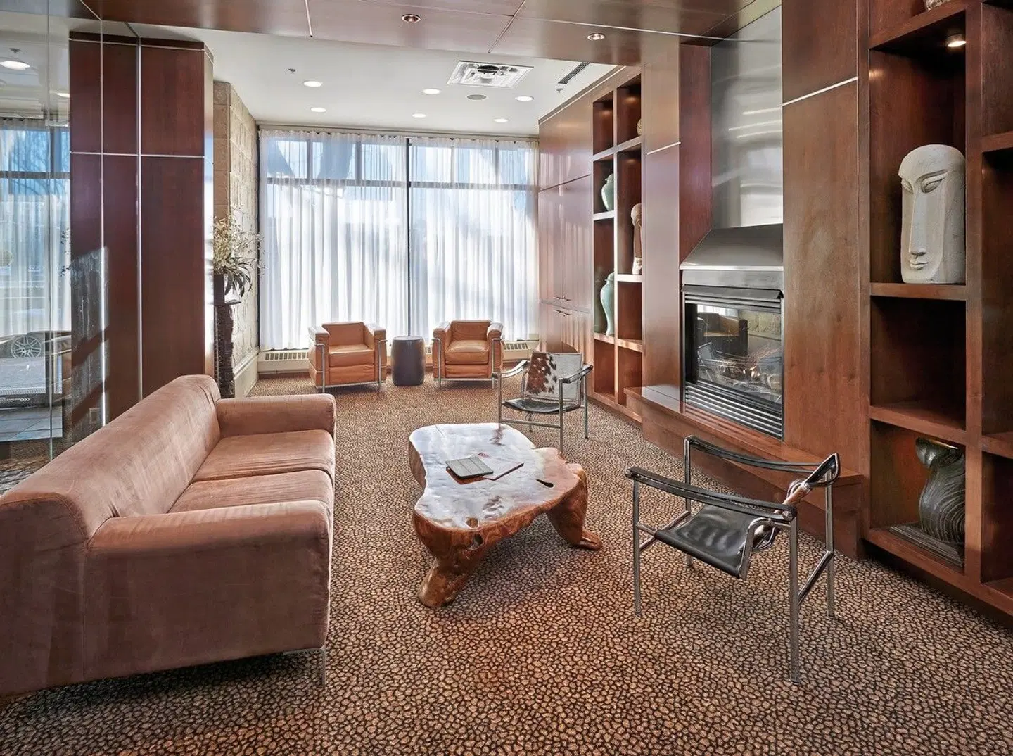 Metterra Hotel on Whyte ROOM_EXAMPLE