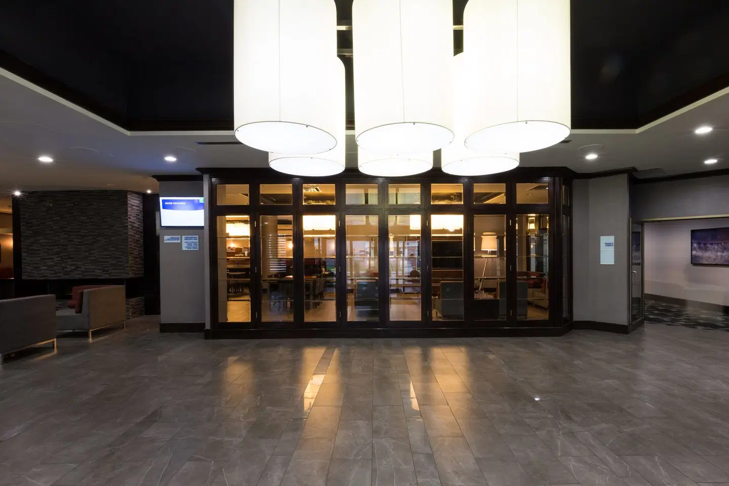 Holiday Inn Express Edmonton Downtown by IHG EXTERIOR