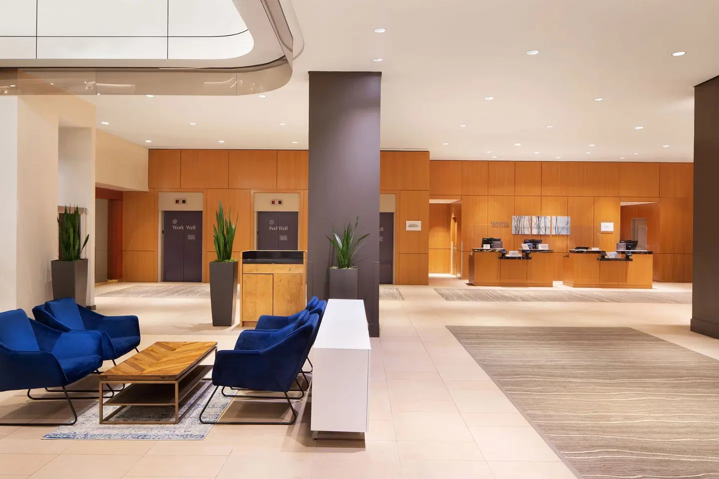 The Westin Edmonton LOUNGE_LOBBY