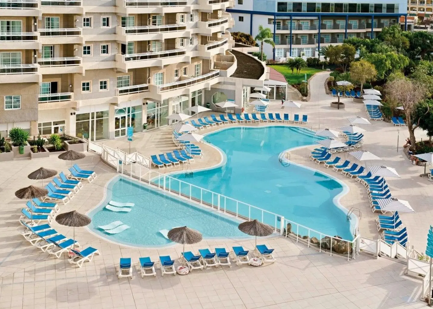 Alua Atlántico Golf Resort OUTDOOR_POOL