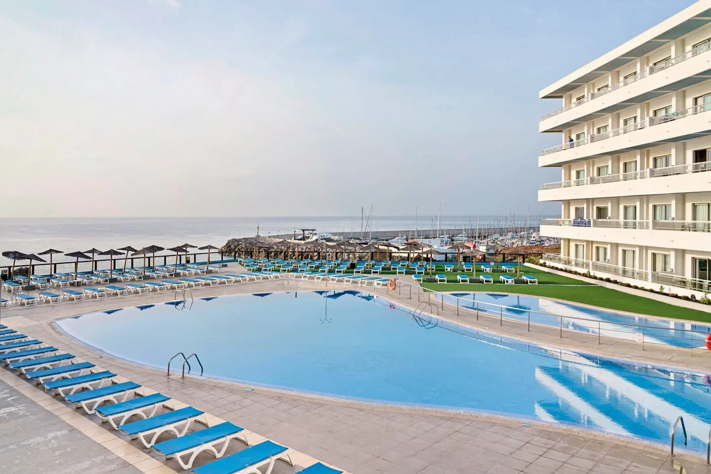 Alua Atlántico Golf Resort OUTDOOR_POOL