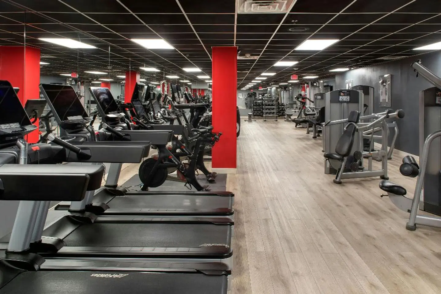 Westchester Marriott SPORTS_AND_LEISURE