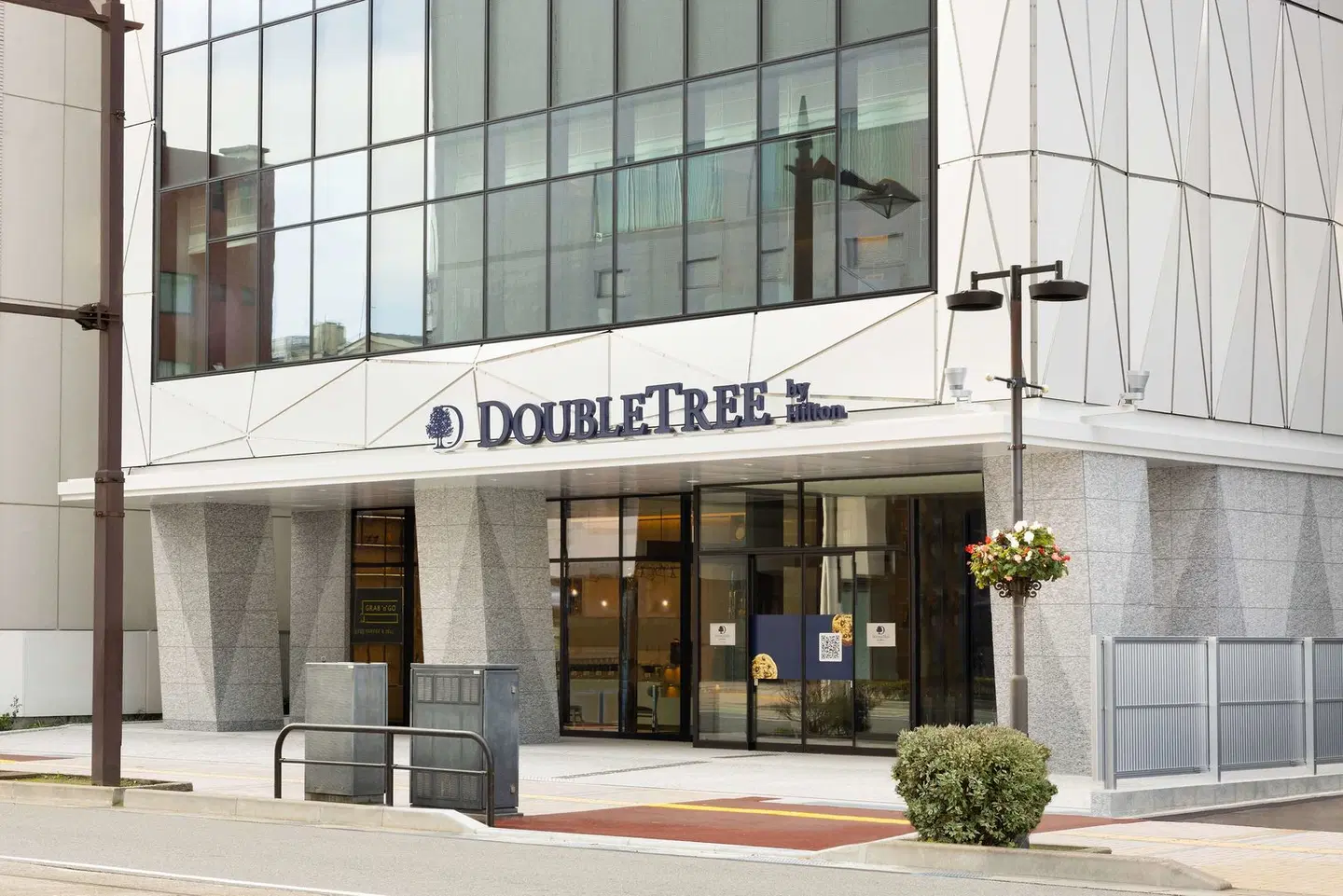 DoubleTree by Hilton Toyama EXTERIOR