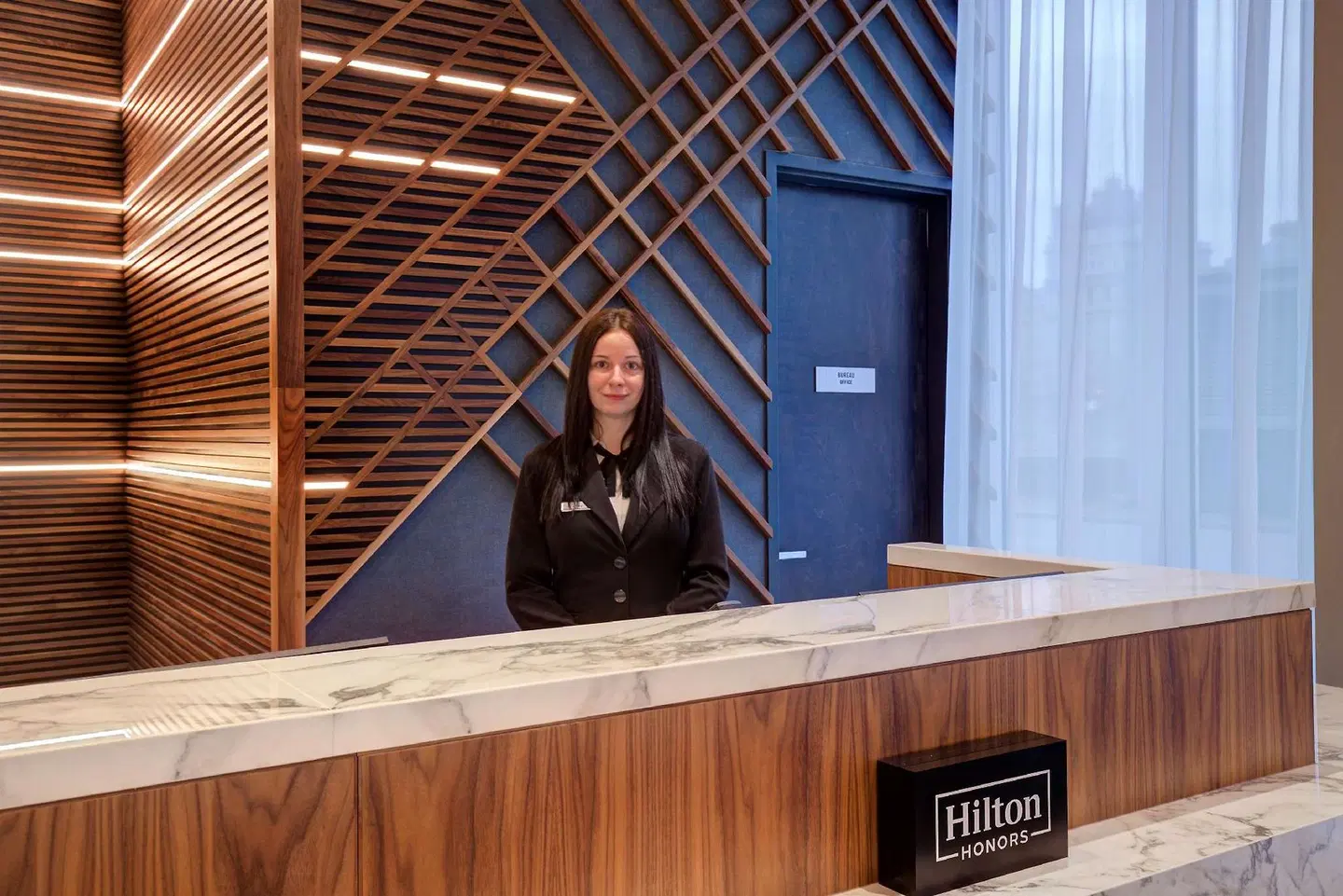 Hampton Inn by Hilton Montreal Downtown LOUNGE_LOBBY