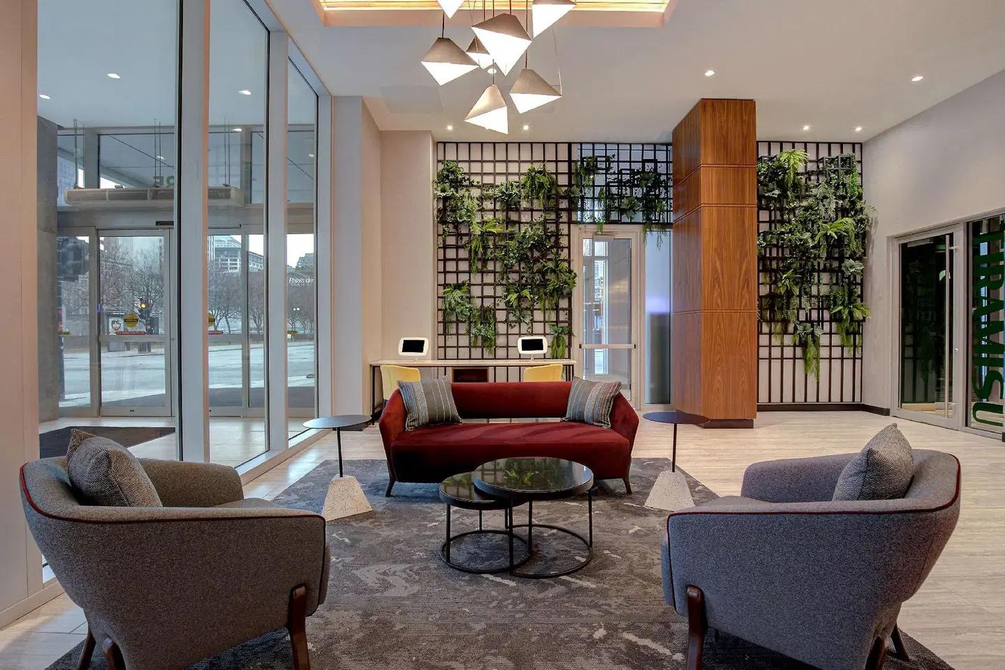 Hampton Inn by Hilton Montreal Downtown LOUNGE_LOBBY