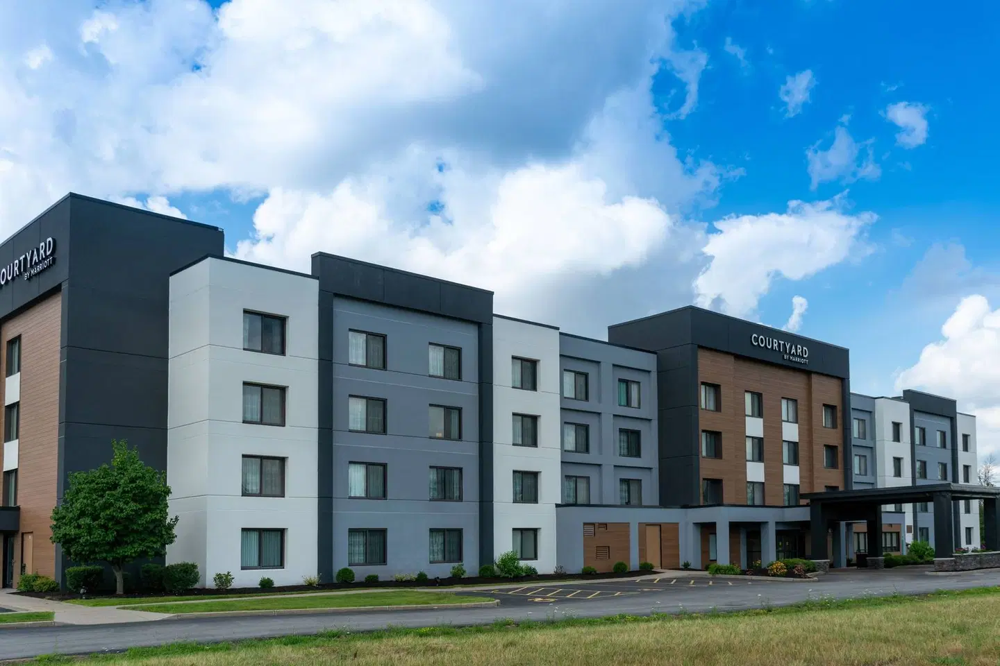 Courtyard by Marriott Buffalo Amherst/University EXTERIOR