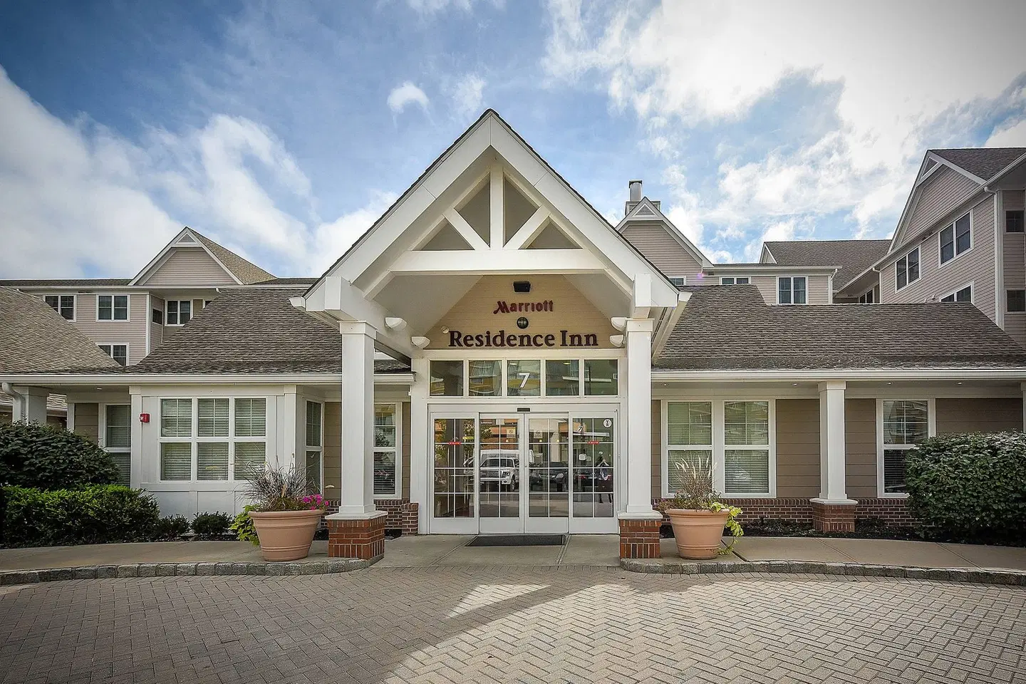 Residence Inn by Marriott Yonkers Westchester County EXTERIOR