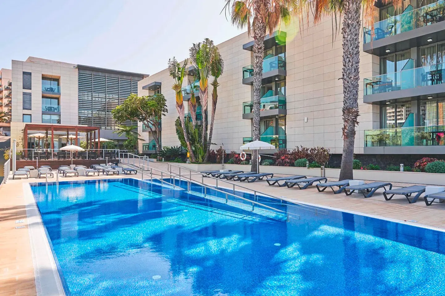 Golden Residence Madeira Hotel OUTDOOR_POOL