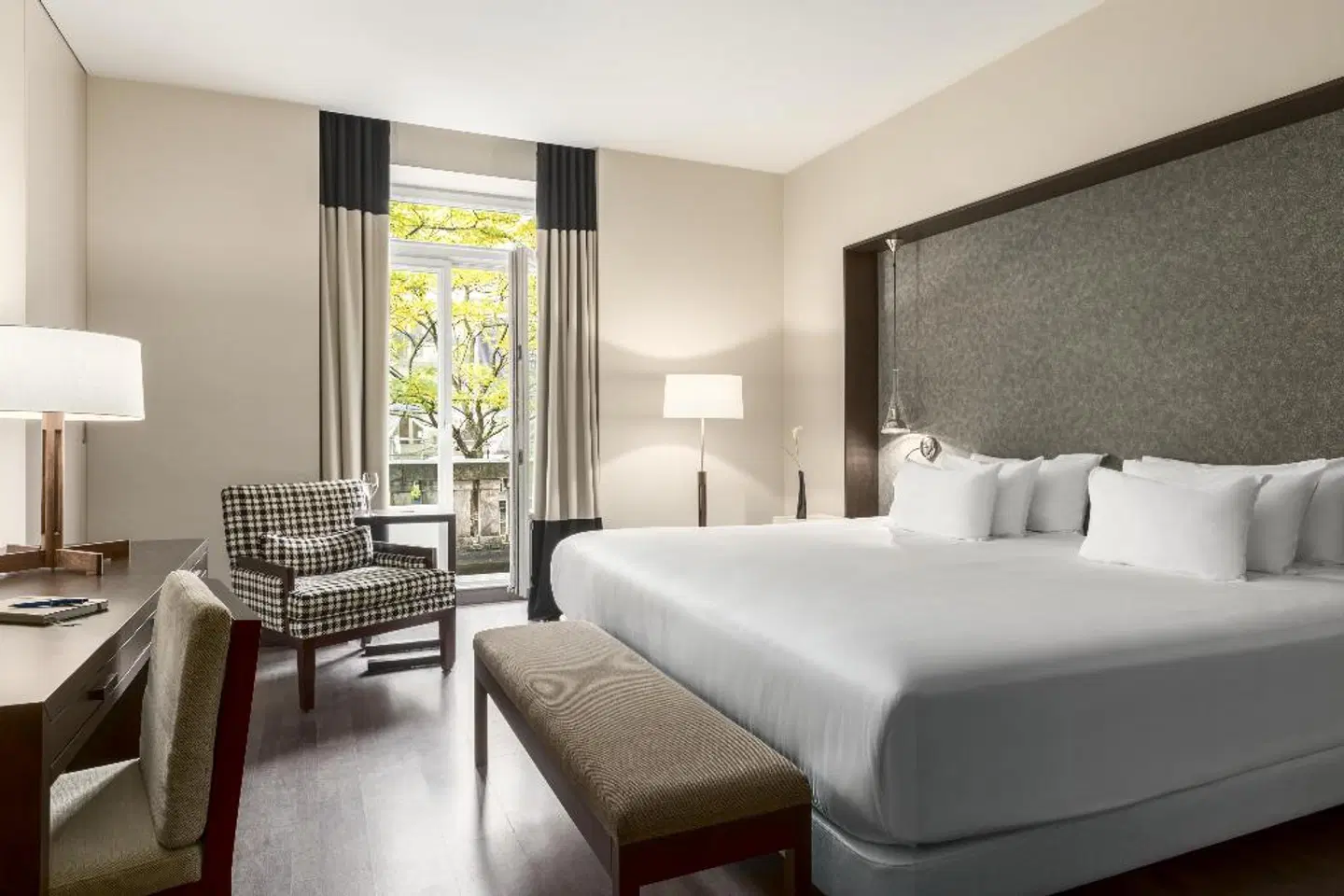 NH Collection Brussels Centre ROOM_EXAMPLE