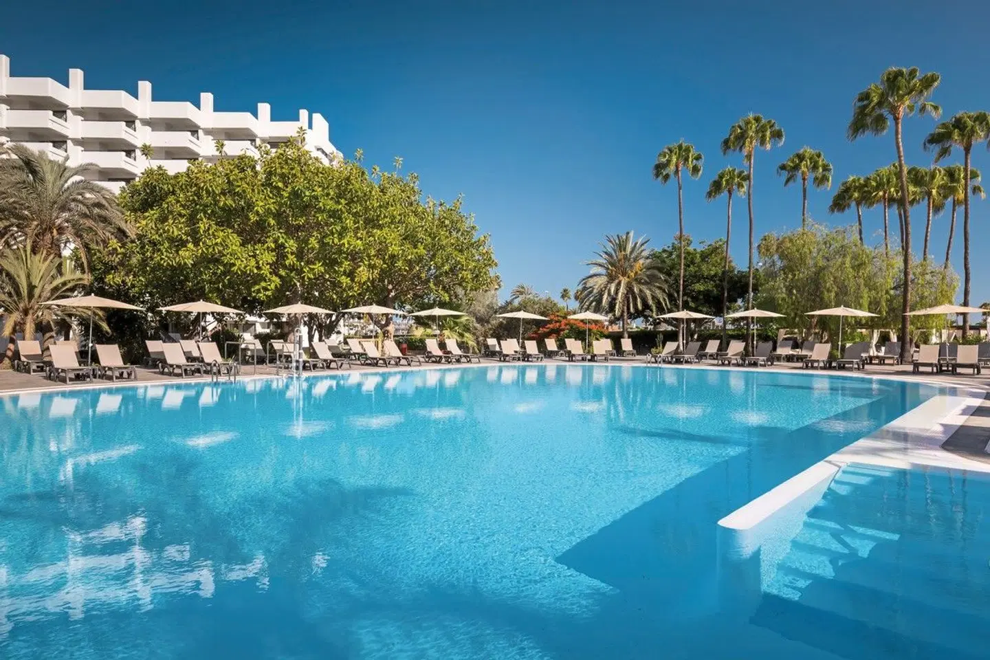 Barceló Margaritas ROYAL LEVEL OUTDOOR_POOL