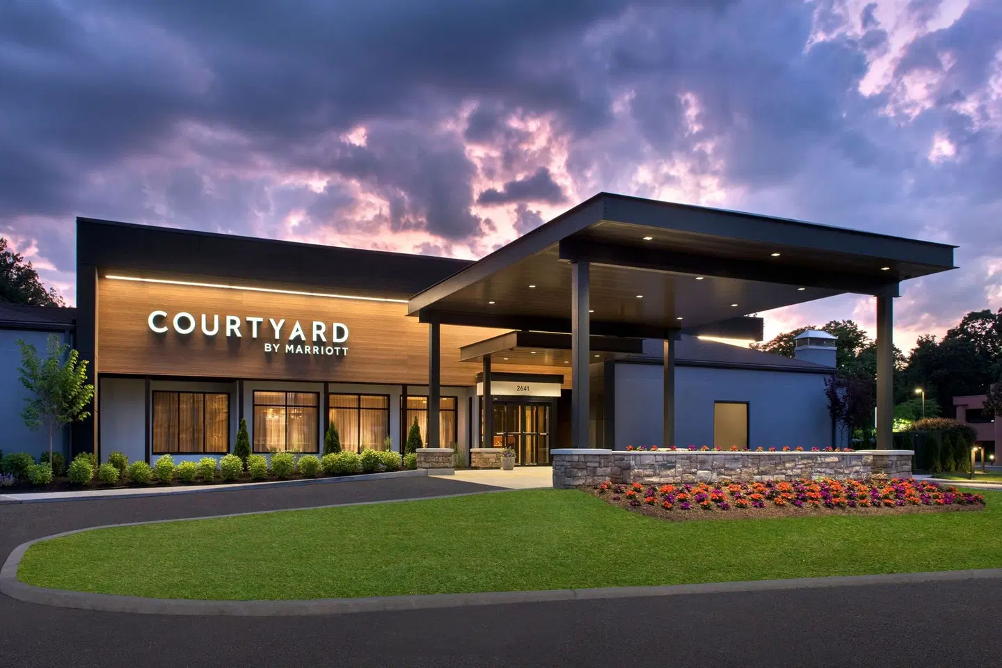 Courtyard by Marriott Poughkeepsie EXTERIOR