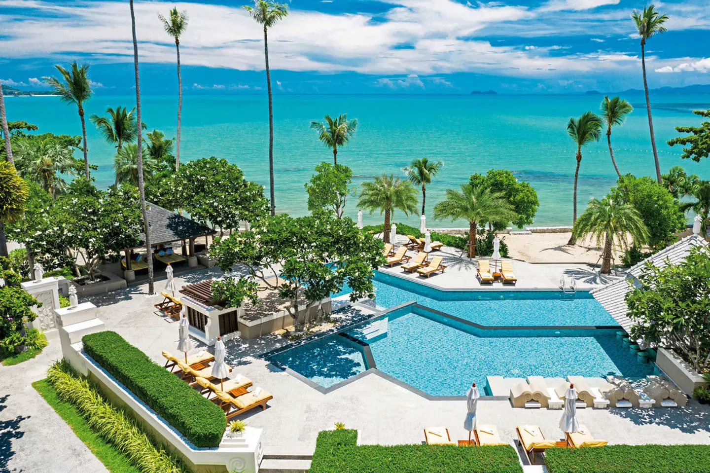Fair House Villas & Spa OUTDOOR_POOL