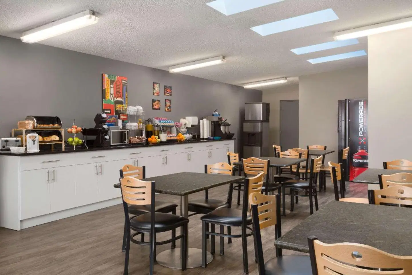 Edmonton International Airport /Leduc Travelodge Suites Bar