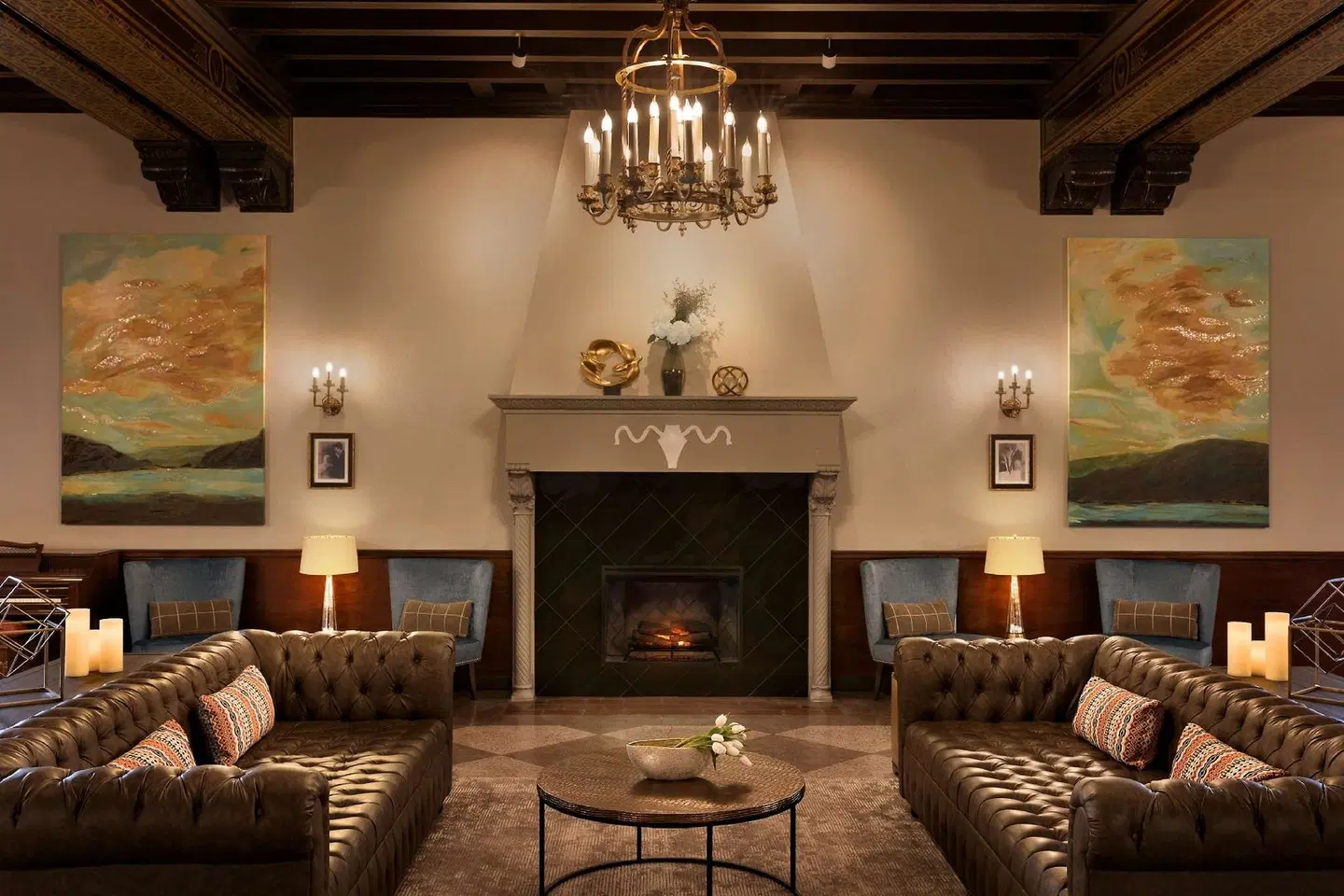 Hotel Saranac, Curio Collection by Hilton LOUNGE_LOBBY