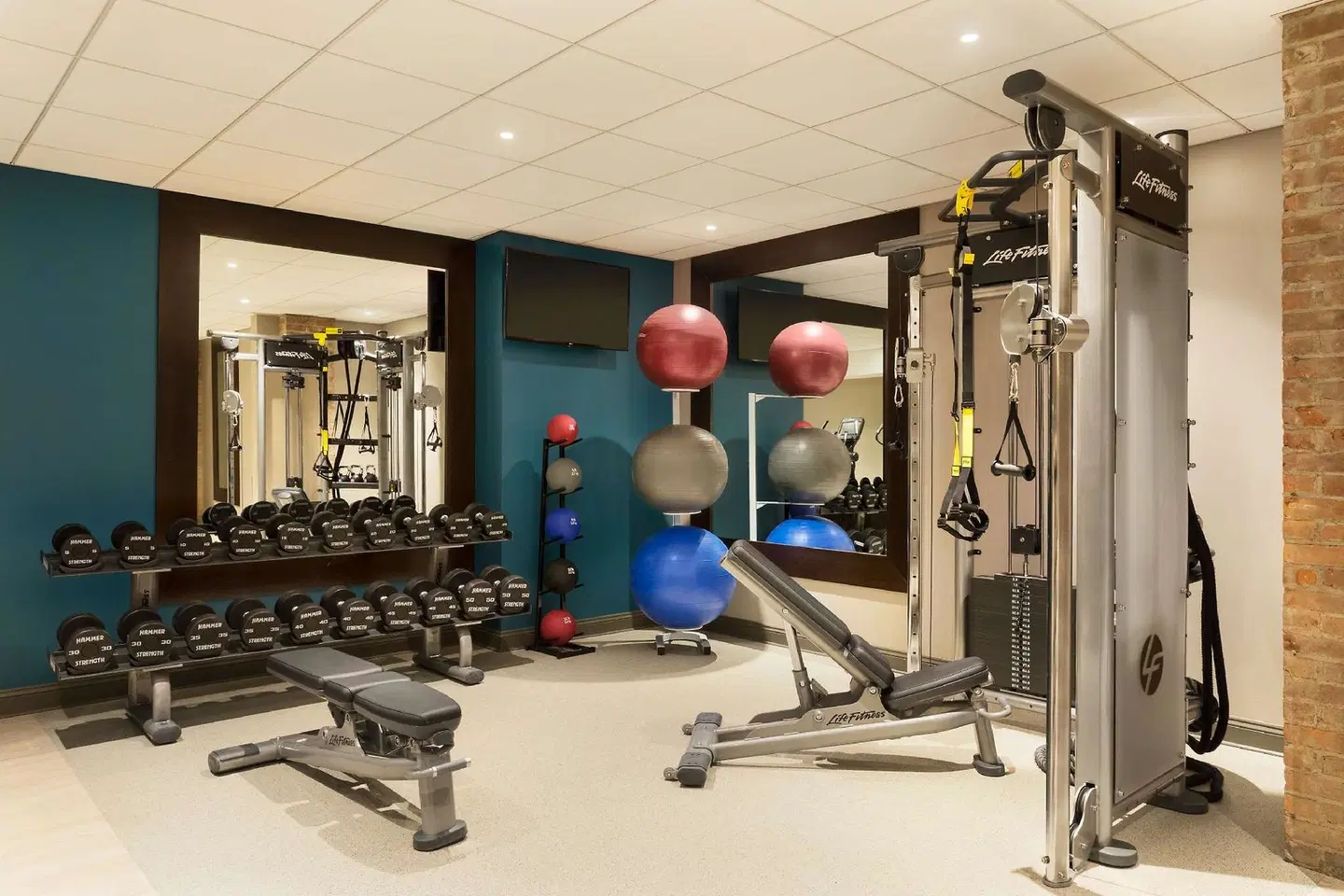 Hotel Saranac, Curio Collection by Hilton SPORTS_AND_LEISURE