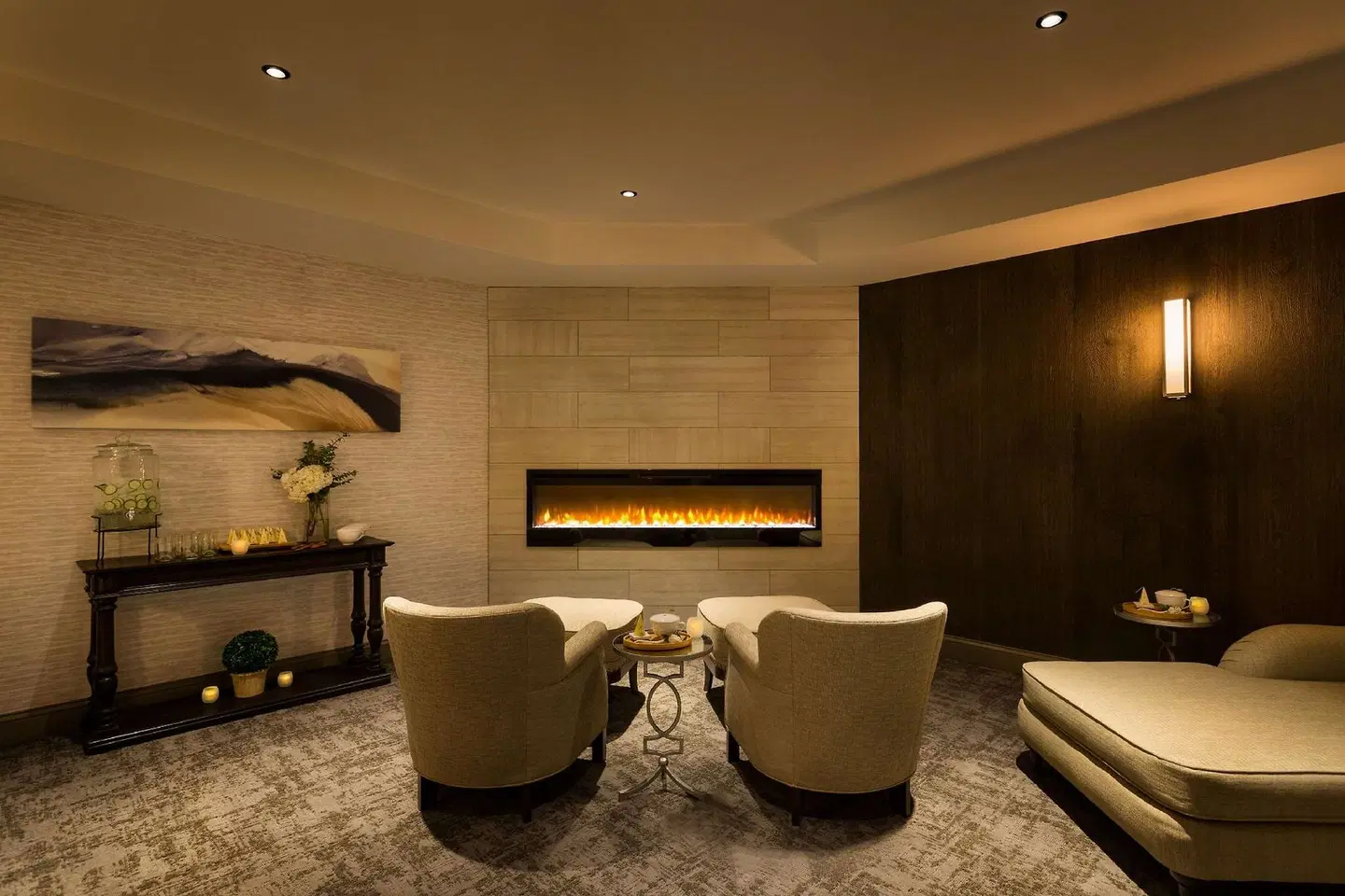 Hotel Saranac, Curio Collection by Hilton LOUNGE_LOBBY