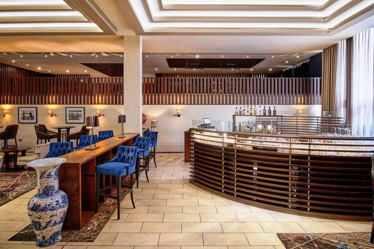 Sheraton Heathrow Bar