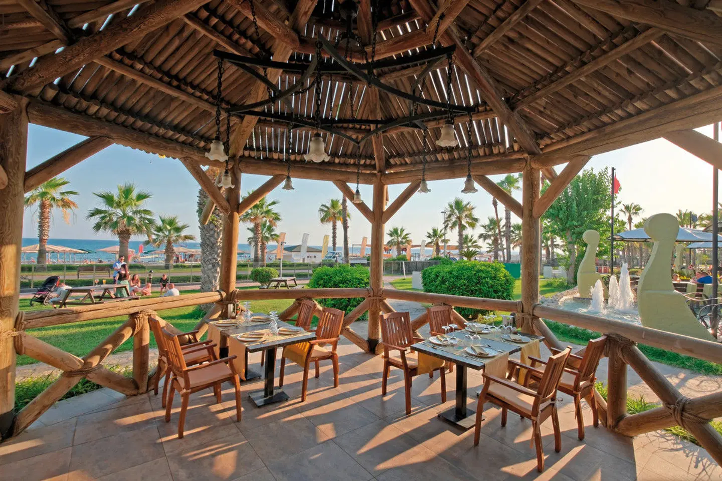 Kamelya Selin Hotel Terrasse