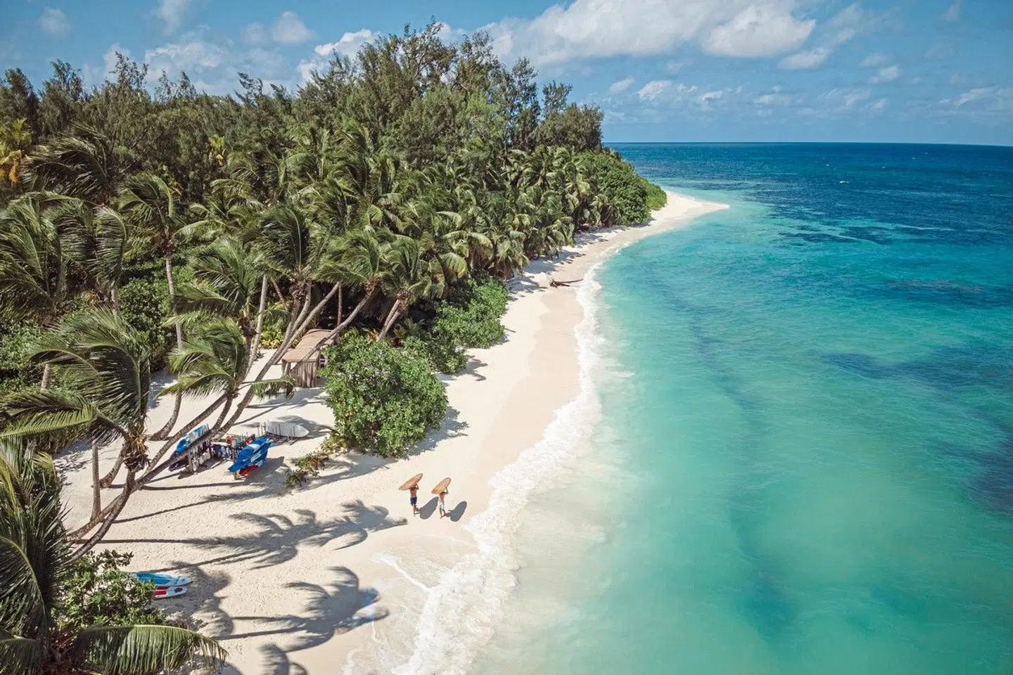 Four Seasons Resort Seychelles at Desroches Island Strand
