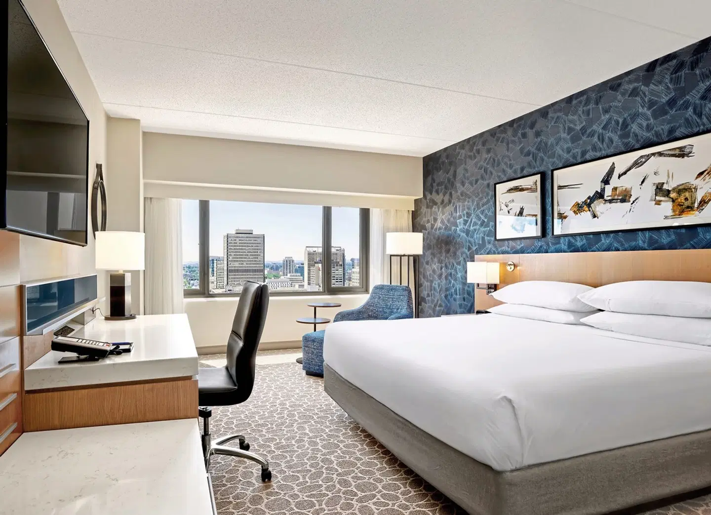 Delta Hotels by Marriott Calgary Downtown ROOM_EXAMPLE