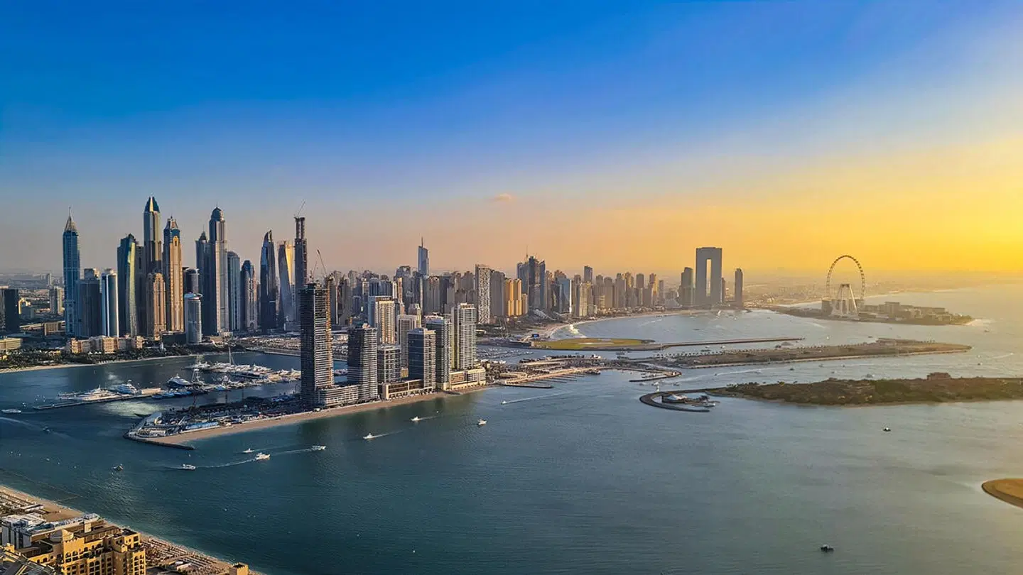 Dubai & Oman: Vom Puls der Metropole zur Seele des Orients Strand
