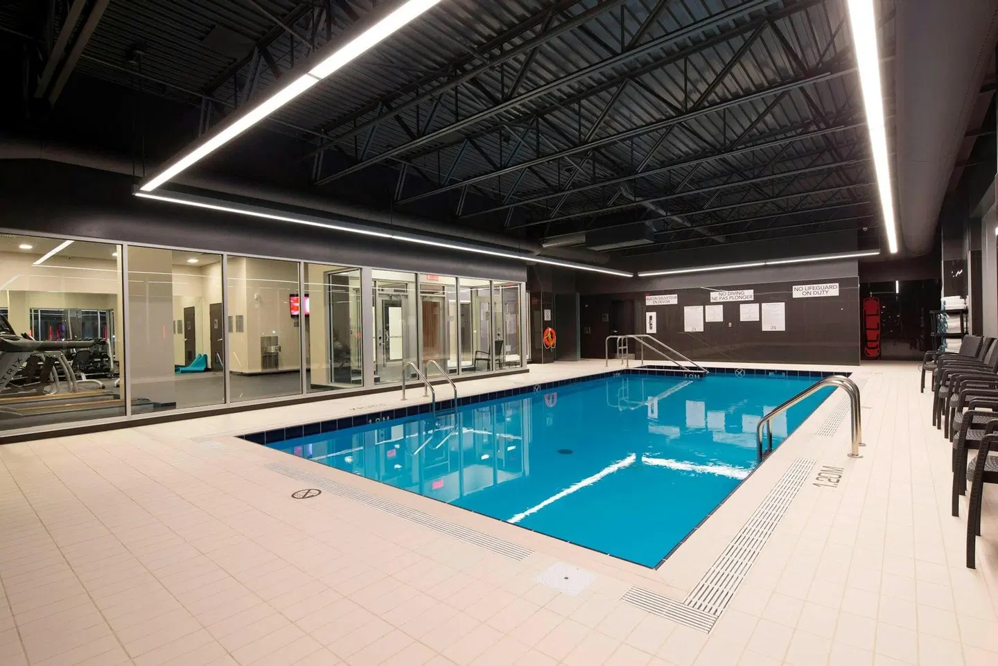 Courtyard by Marriott Quebec City Hallenbad