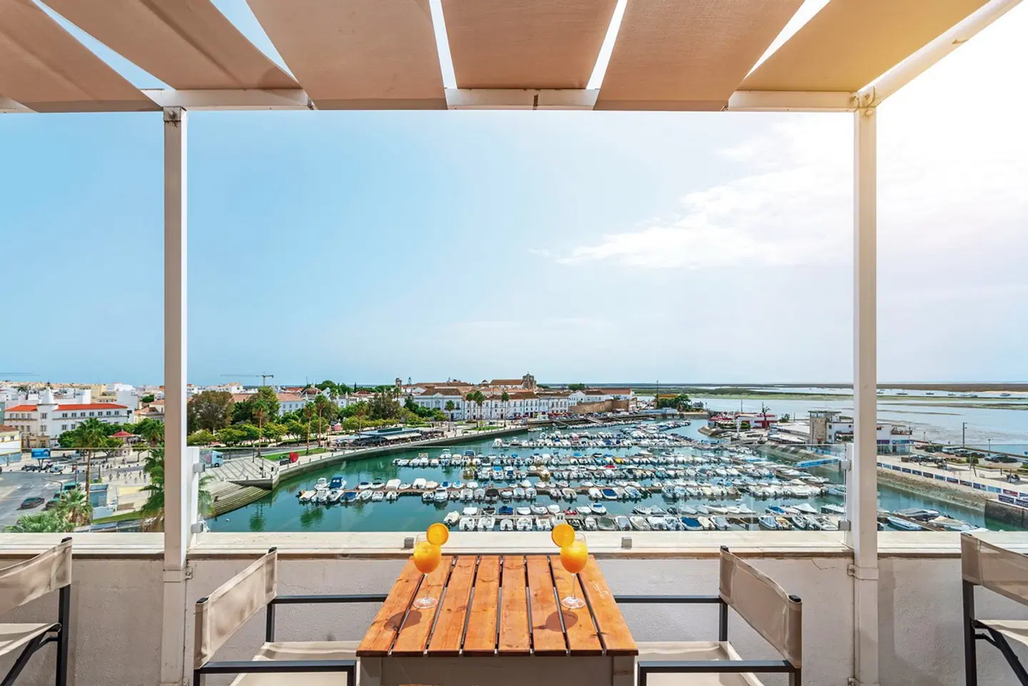 AP Eva Senses OUTDOOR_POOL