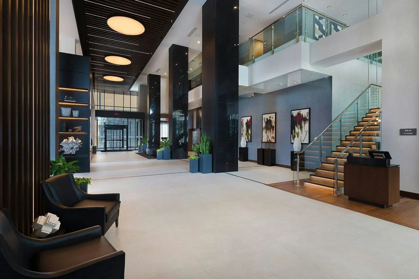 AC Hotel by Marriott Montreal Downtown EXTERIOR