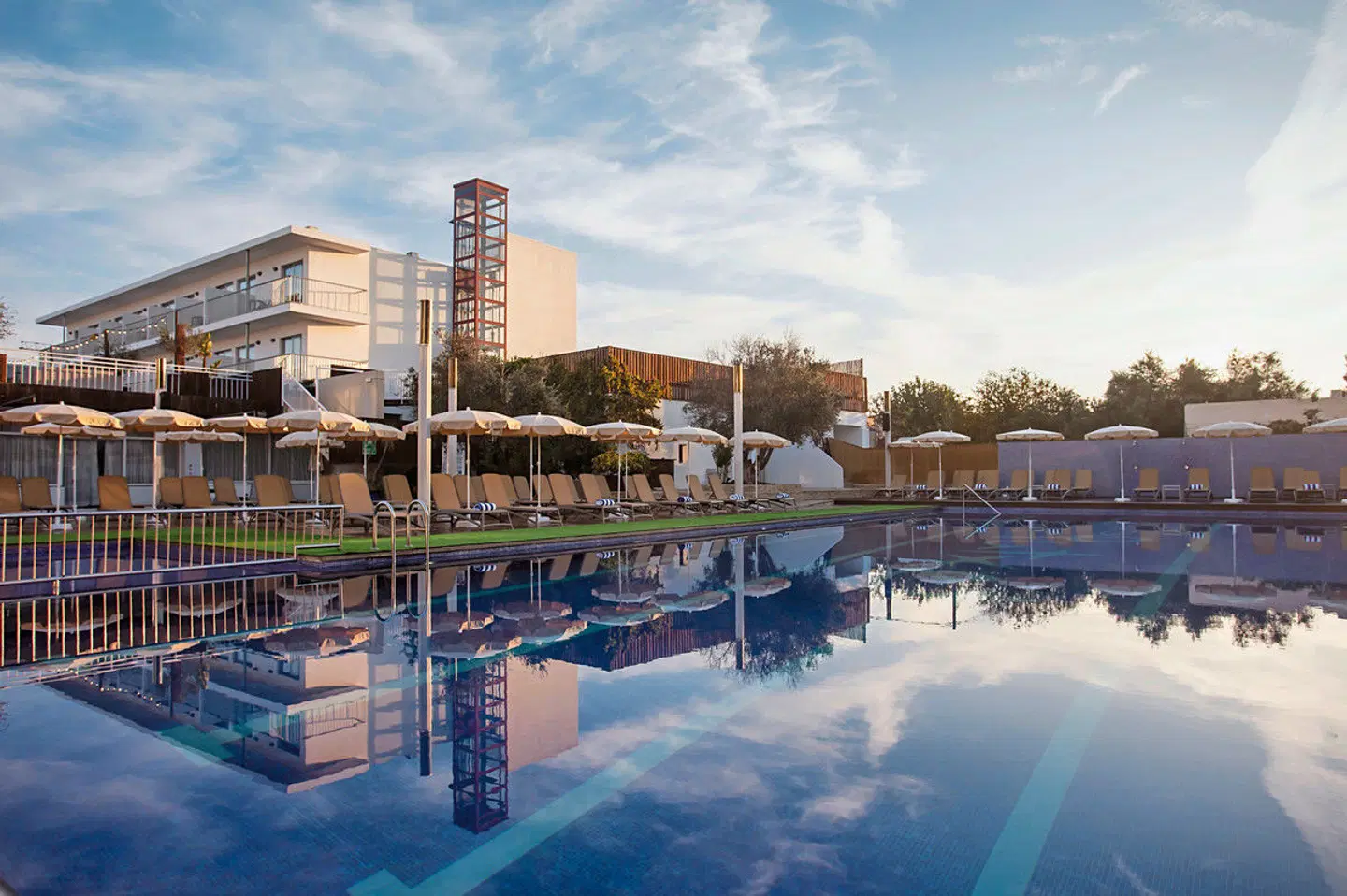 Puchet OUTDOOR_POOL
