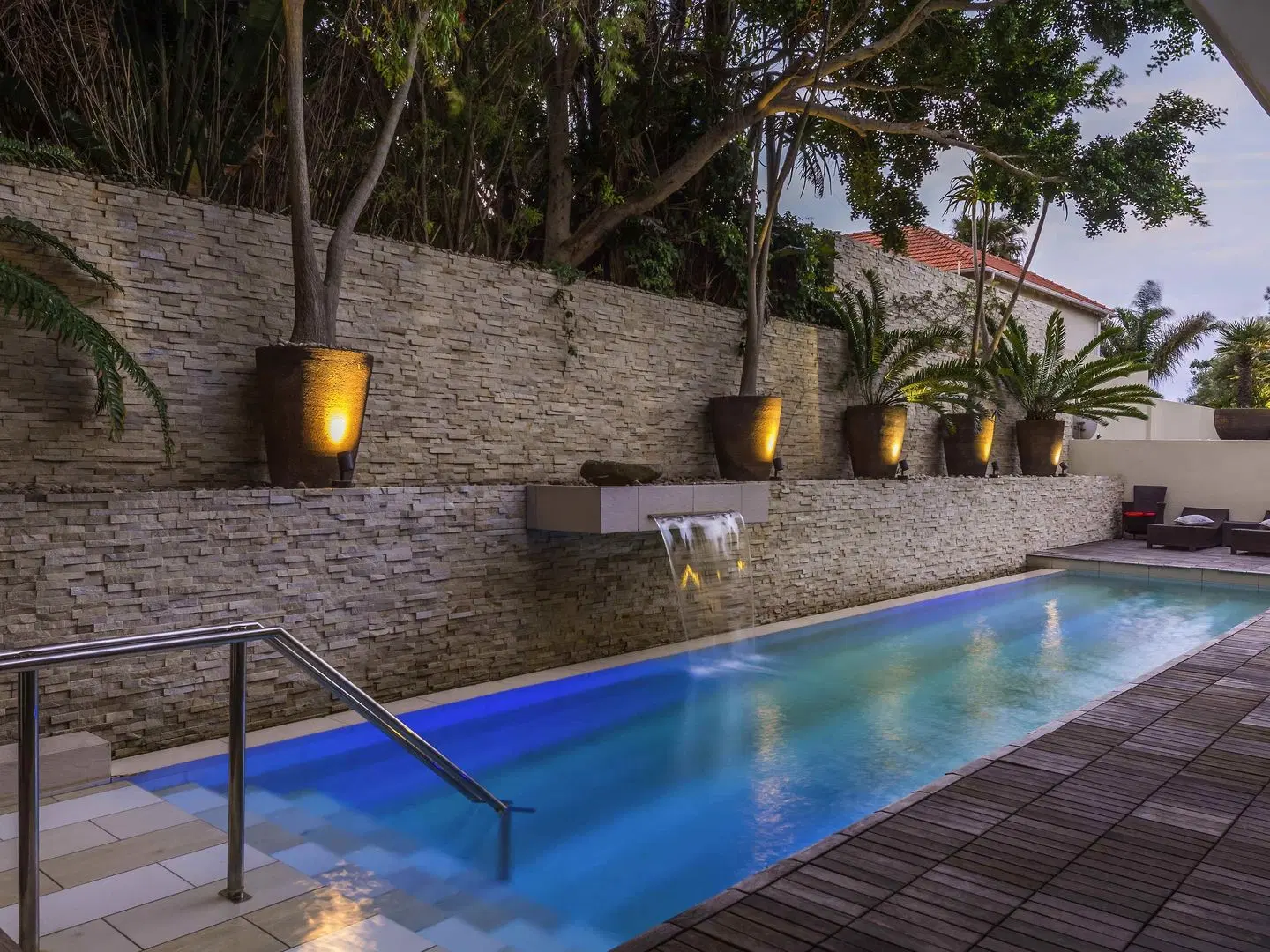 No5 Boutique Art Hotel by Mantis OUTDOOR_POOL