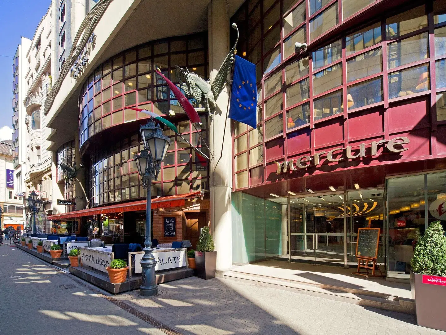 Mercure Budapest City Center Hotel EXTERIOR