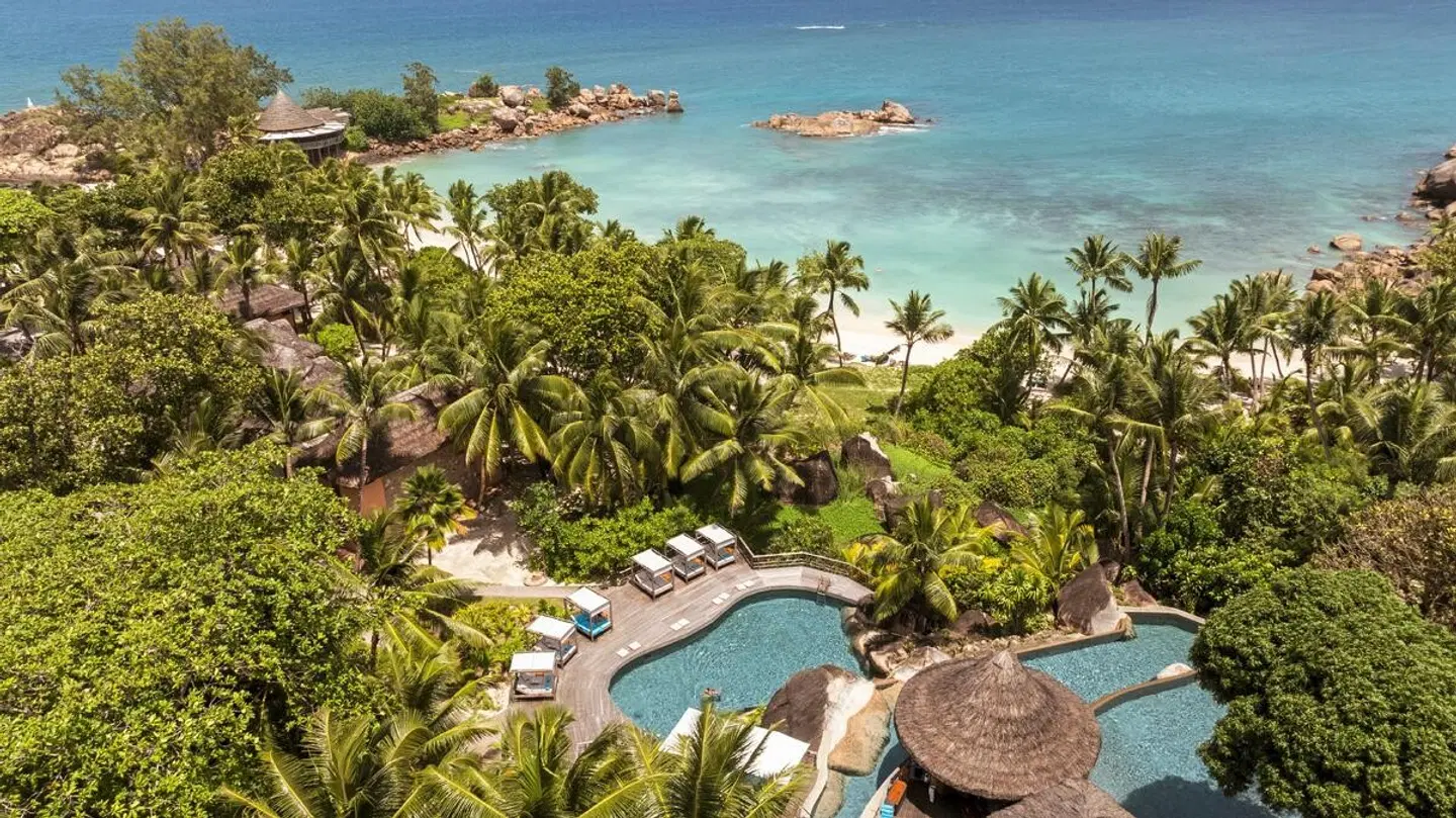 Constance Lemuria OUTDOOR_POOL