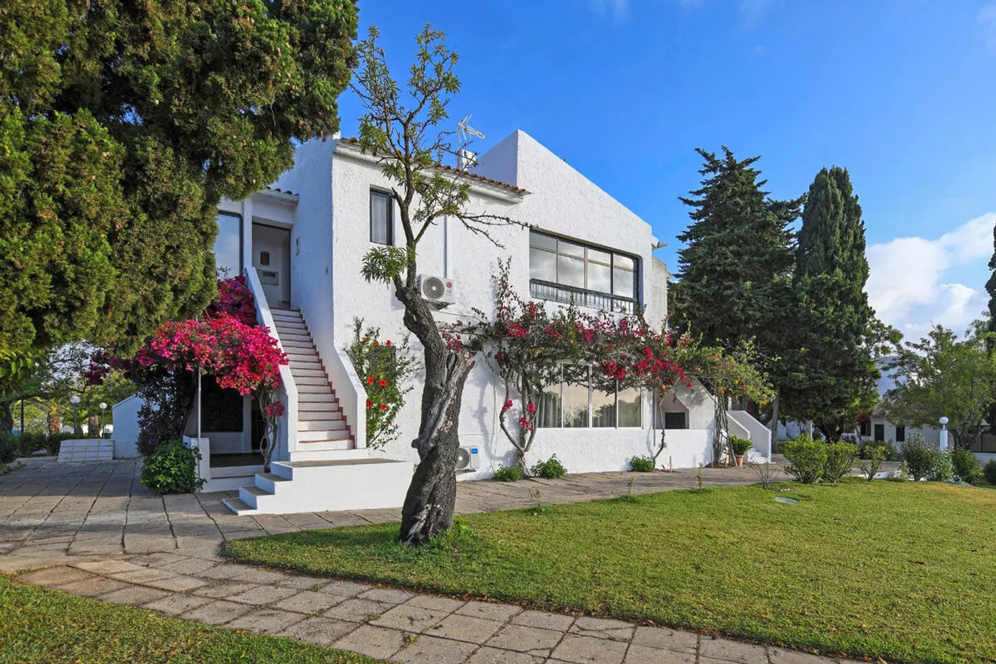 Pedras D'el Rei EXTERIOR