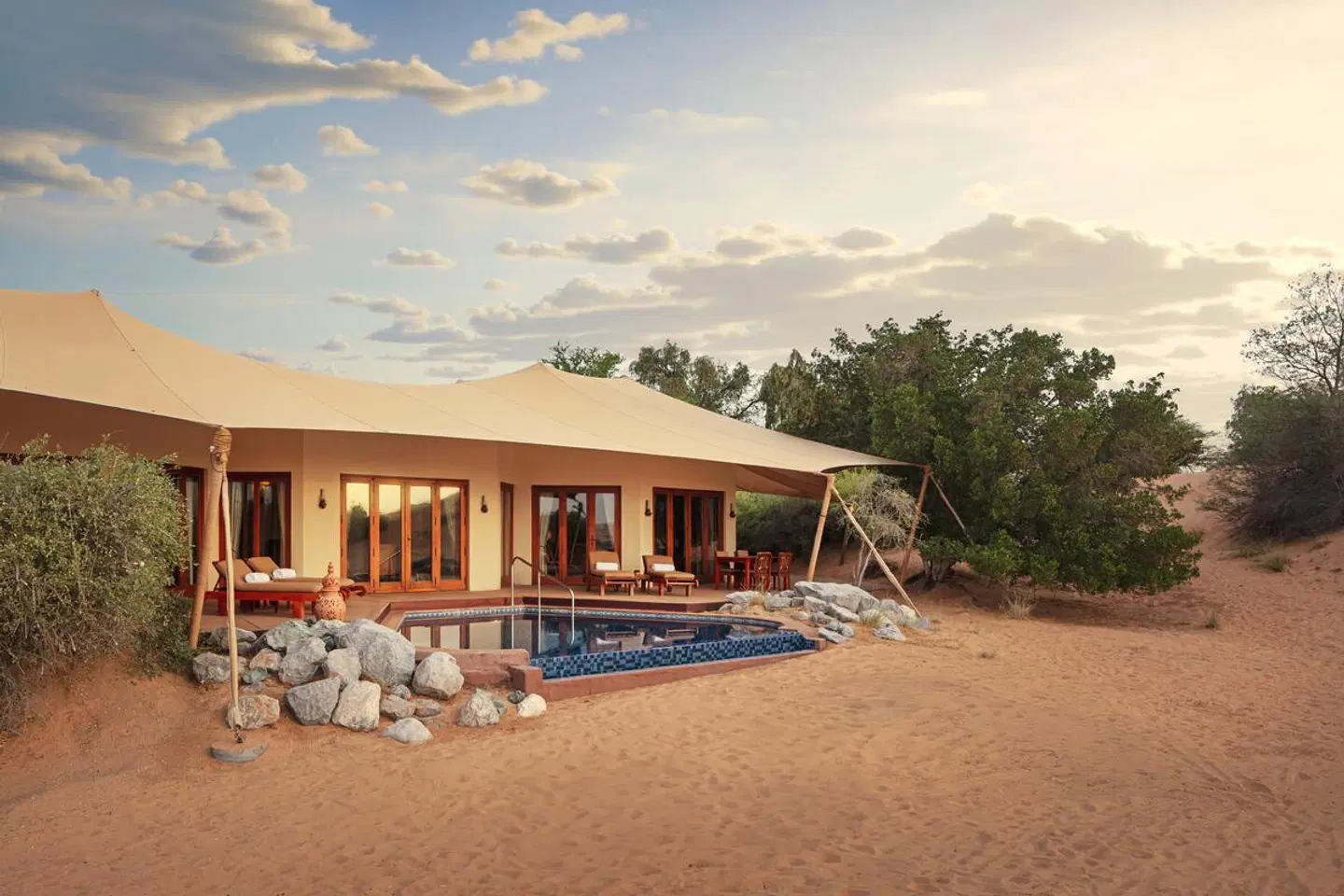 Al Maha, A Luxury Collection Desert Resort & Spa OUTDOOR_POOL